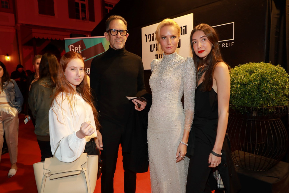 שירה וגלית גוטמן, יגאל אהובי ואמה גוטמן (צילום: דנה קופל)