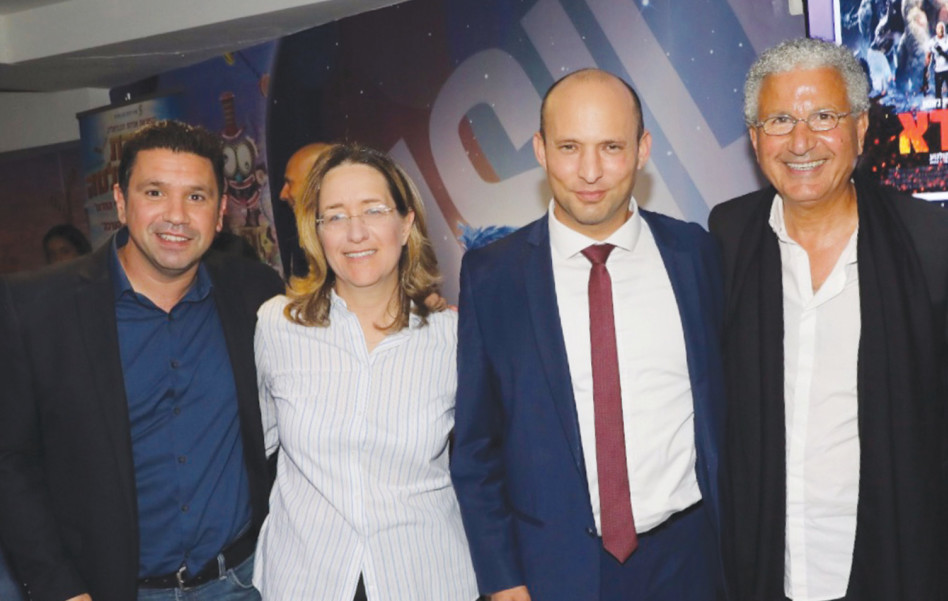 משה אדרי, נפתלי בנט, אילנה דיין ועמרי אסנהיים. צילום: רפי דלויה