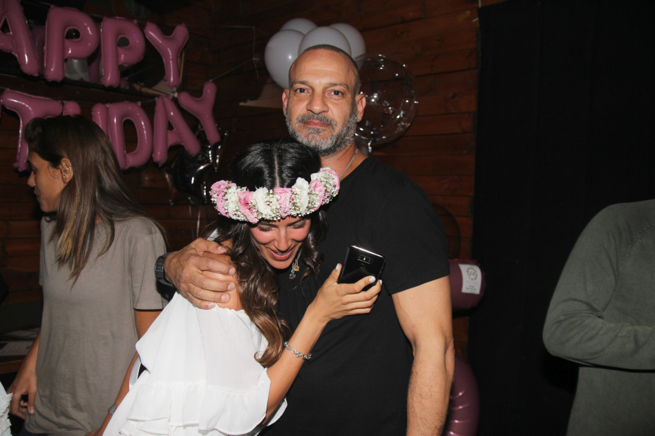 חיבוק ראשון עם תמיר ויצמן (צילום: אור גפן)