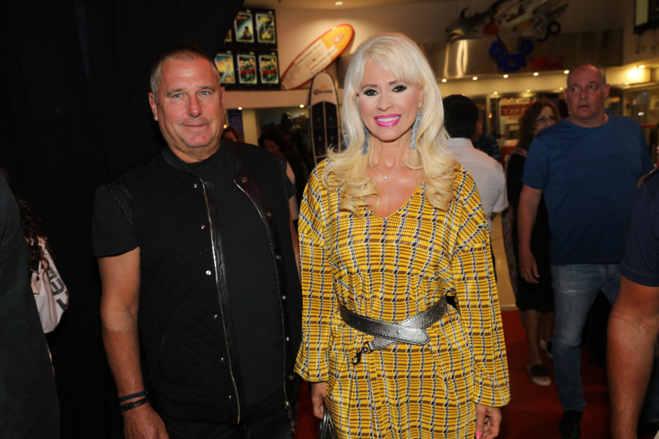 בקרוב החגיגה אצלכם. פנינה רוזנבלום ורוני סימנוביץ'