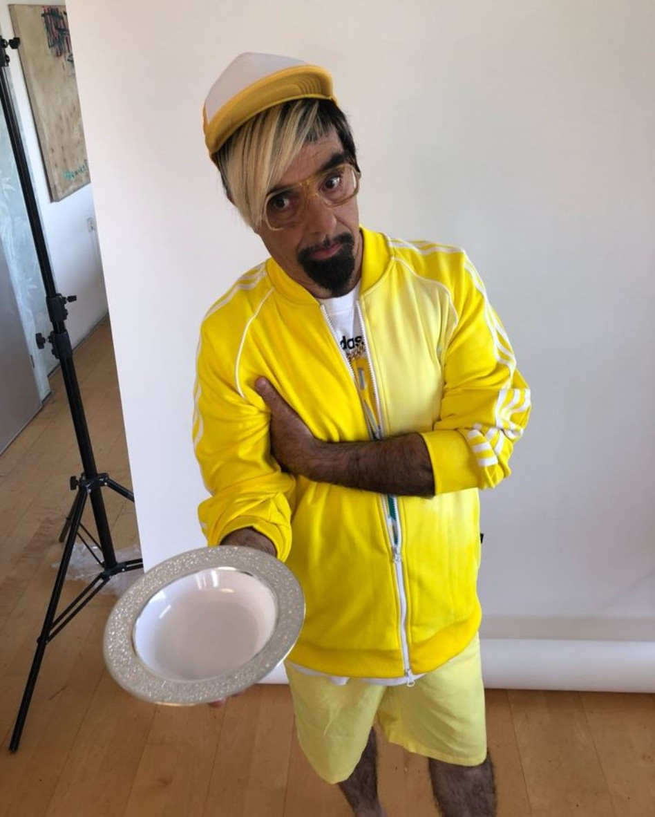 רק אנחנו רואים כאן סטטיק?