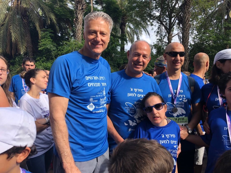 שמוליק והדר זיסמן ומיקי ברקוביץ' (צילום: יח"צ)