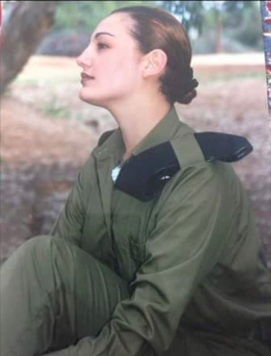 מזהים? סימה בכר (צילום: פרטי)