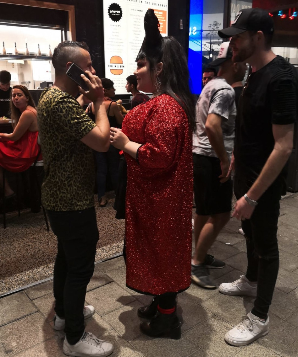 אל תדאגו, היא קיבלה כמה צ'ייסר לאות כבוד