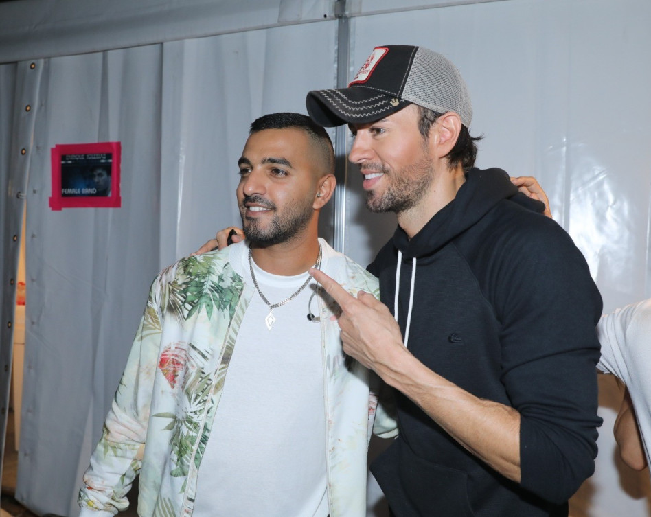 חמודים. איתי לוי ואנריקה  (צילום: רפי דלויה)