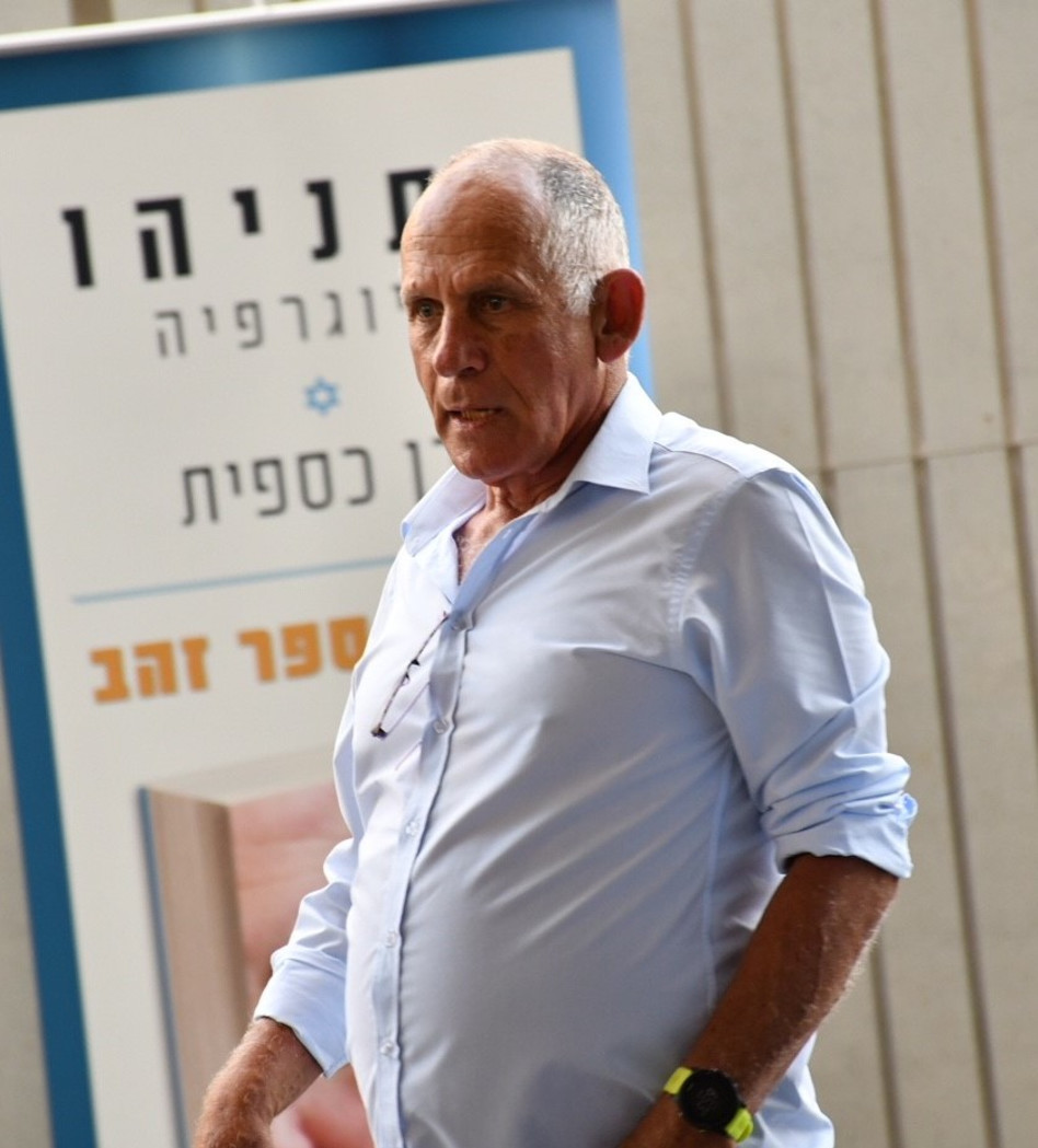 אורי שני (צילומים: אביב חופי)