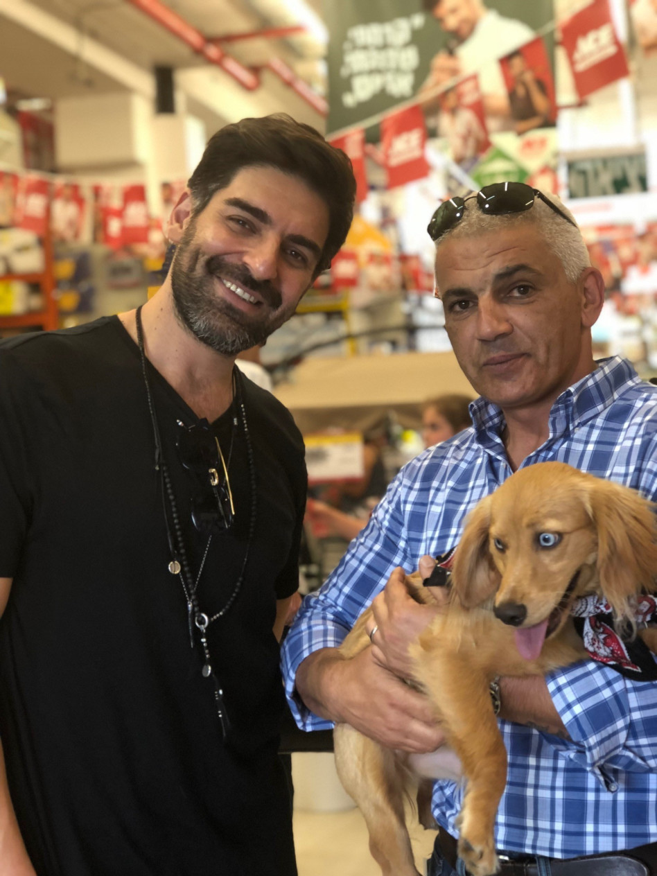 איציק אונזה, שאקירה ורותם כהן