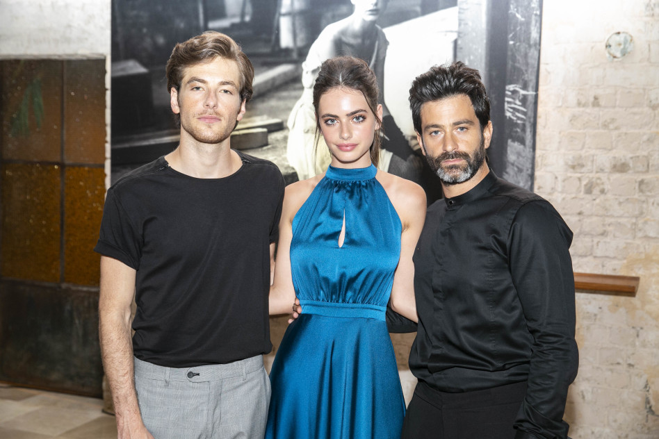 כמובן שגם הפרזנטורים כאן. יהודה לוי, יעל שלביה וגפן ברקאי