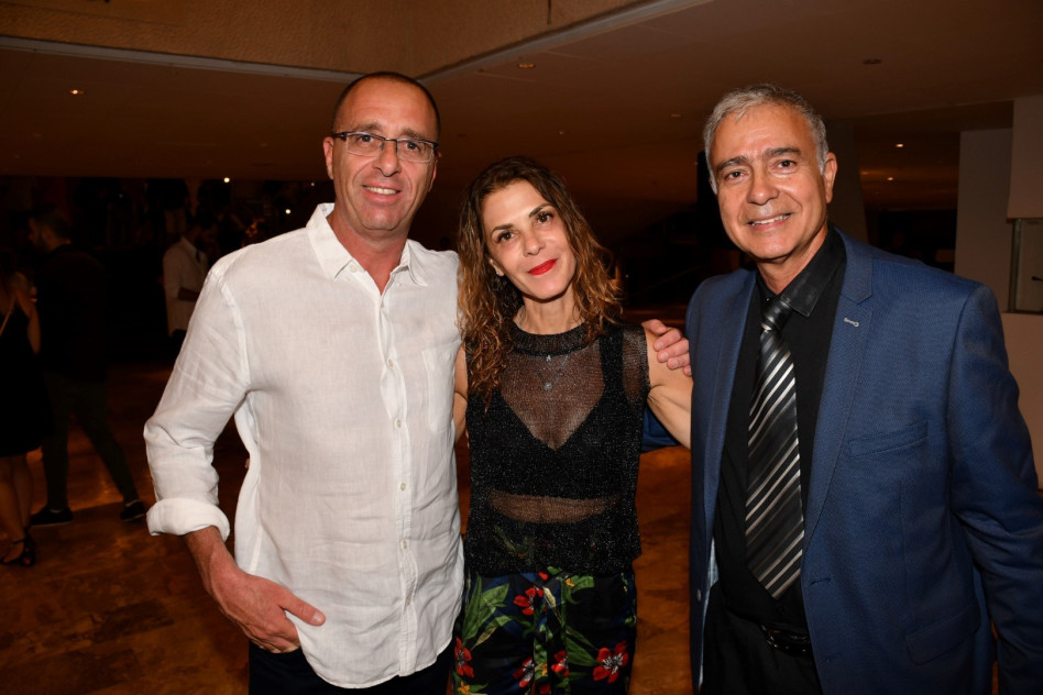 אריה בכר, אורלי וגיל גבע