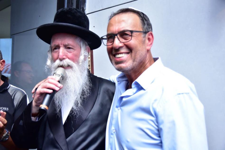 ג'ומי פרטוש ודוד גרוסמן (צילום: מגנטלולה)