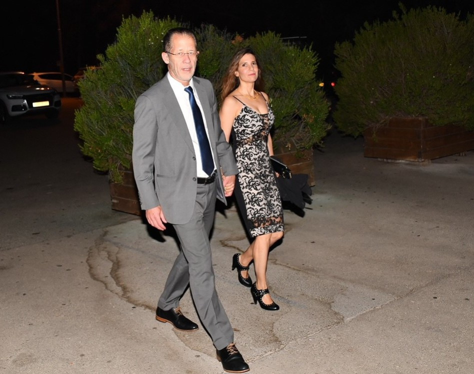 אדוה וגילון בק