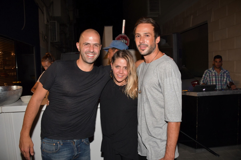 גלעד קינן, אלינור אנג'ל ואורי אנג'ל (צילום: אביב חופי)