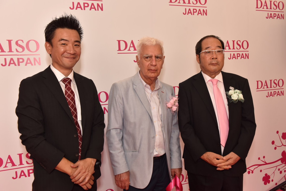 הירוטאקה יאנו, ג'ורג' חורש וג'ון וטומיוקה (צילום: דורון מלכה)