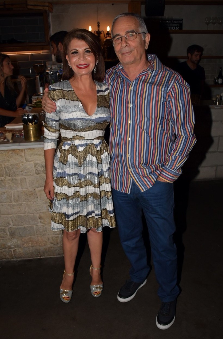 עמוס ונוני מלכא