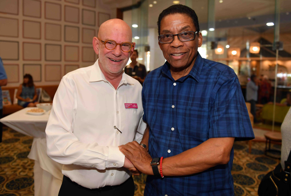 הרבי הנקוק ודוד ברנס (צילום: יהודה בן יטח)