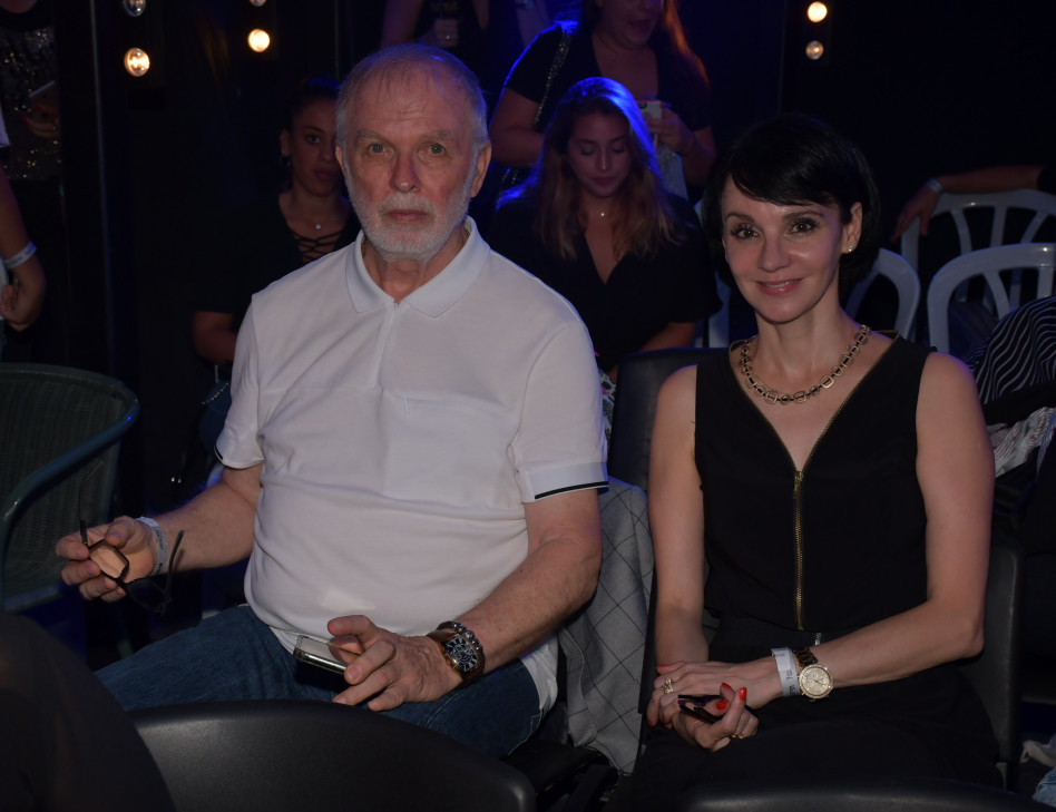 מהקהל, אמא של מריה ובן הזוג שלה