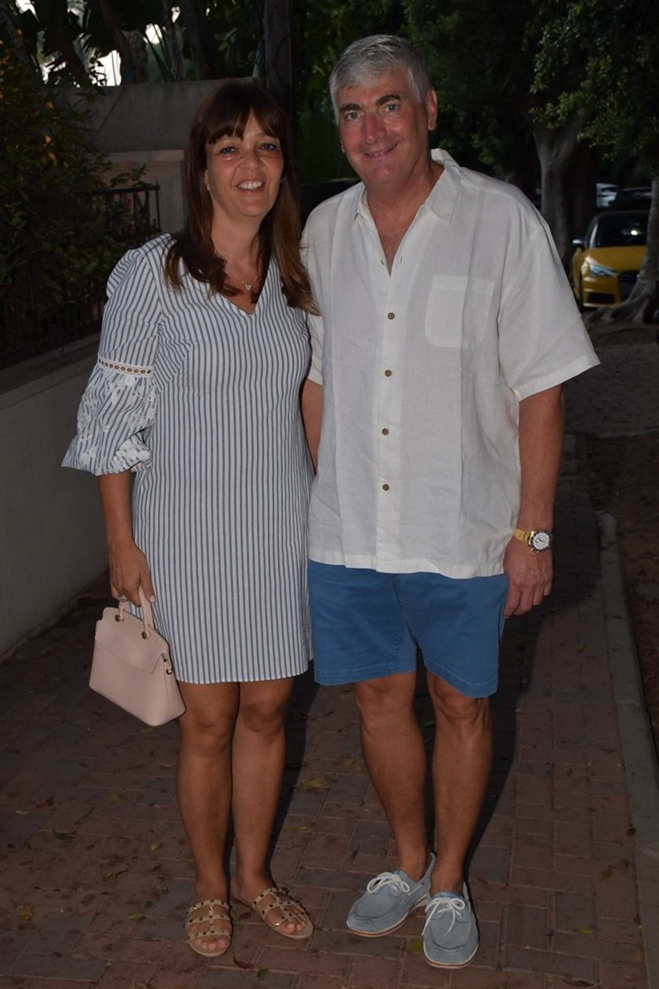 יגאל וציפי לנדאו