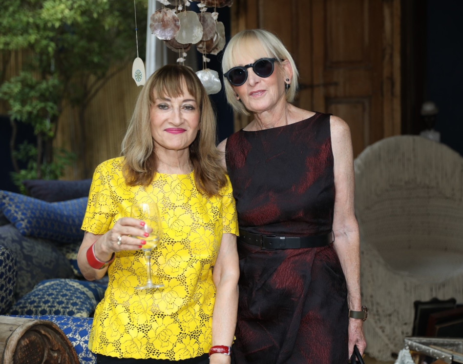 ישראלה שטיר וציפי פינס (צילום: רפי דלויה)