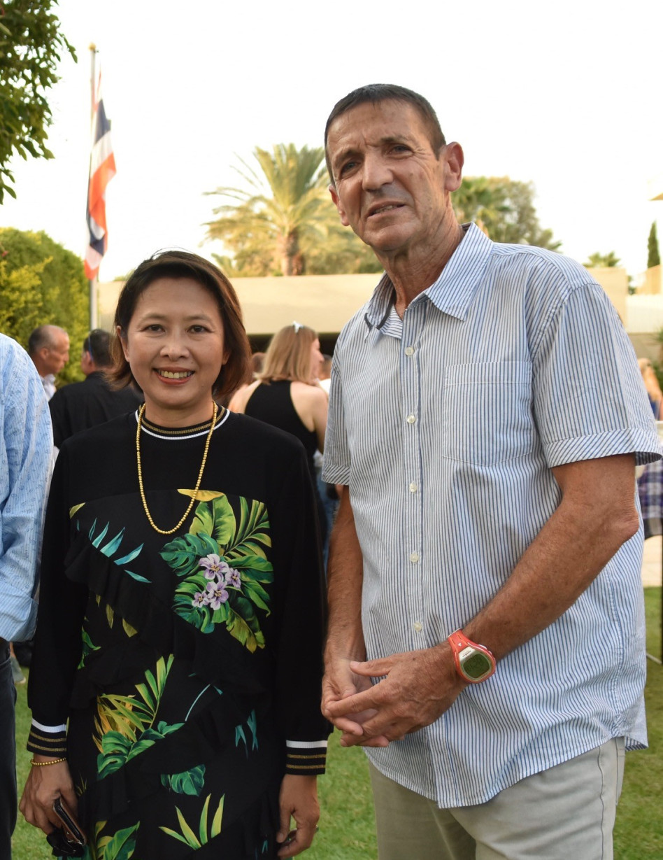 עופר פדן ופנפראפה וונגקוביט (צילום: ראול בלייכמן)