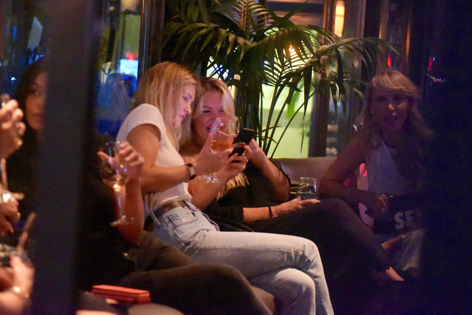 תמונות מהגן של הבנות? ציפי ובר