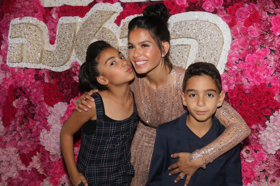 מיכל הקטנה ושני ילדייה (צילום: אביב חופי)