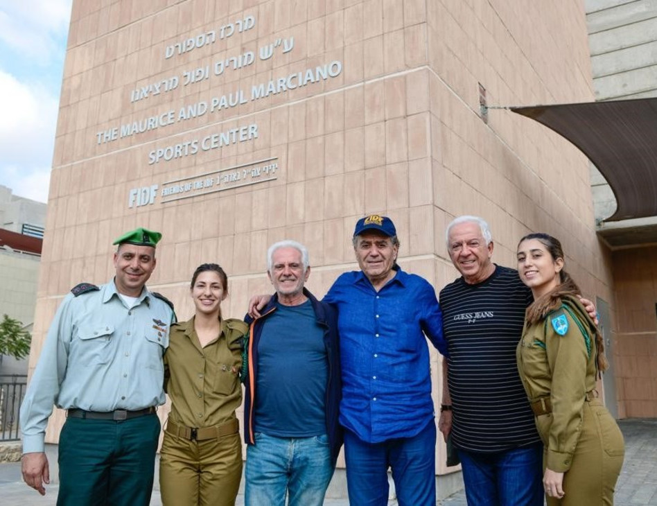 חילות צה"ל, פול מרציאנו, חיים סבן, מוריס מרציאנו ואבי מוטולה (צילום: שחר עזרן)