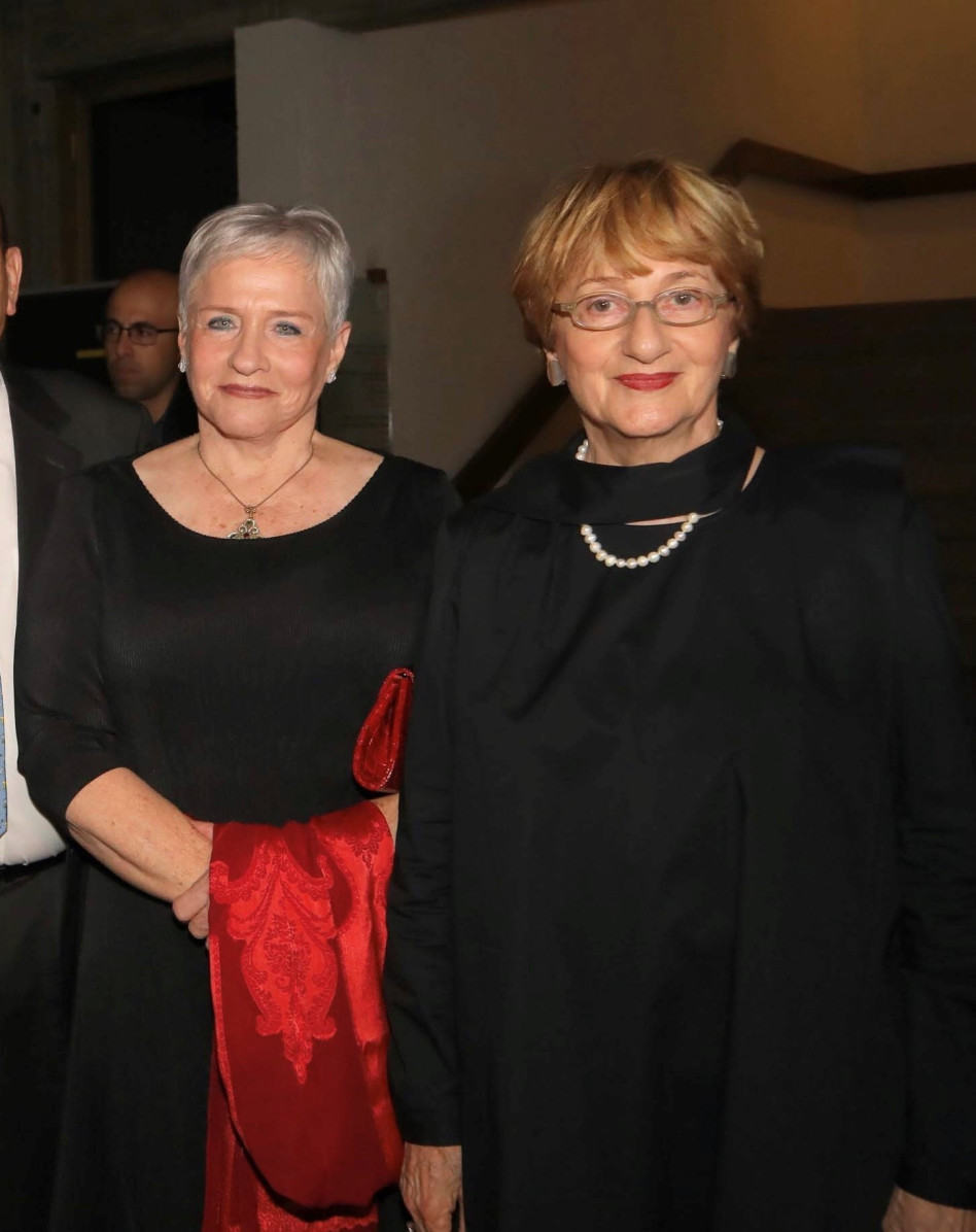 סוזן לנדאו ויעל חולדאי (צילומים: סיון פרג')