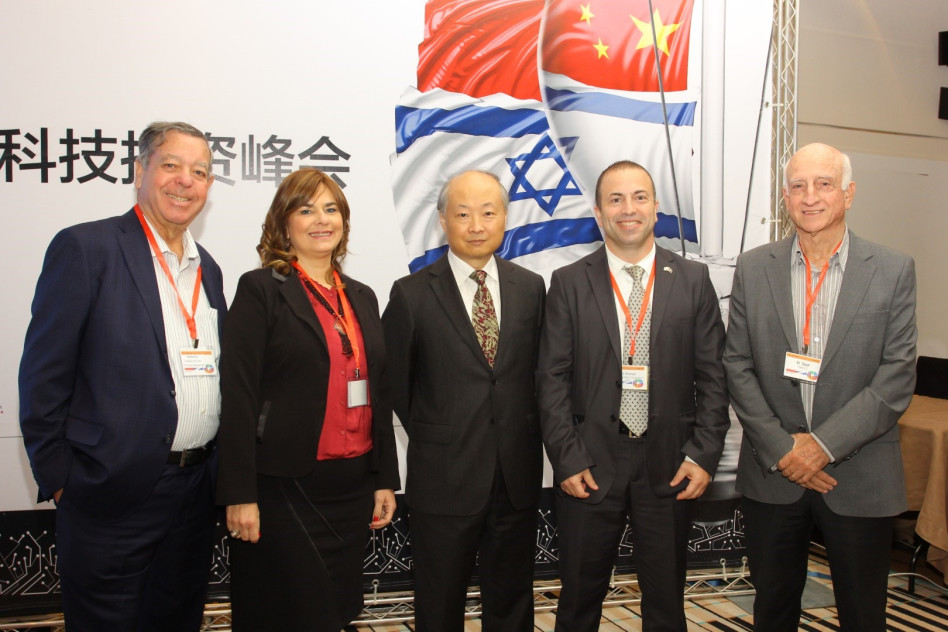 אלי אופר, אור שחף, זהאן יונגקסין, תמי כפיר ואבי קרבס (צילום: יואב בכר)