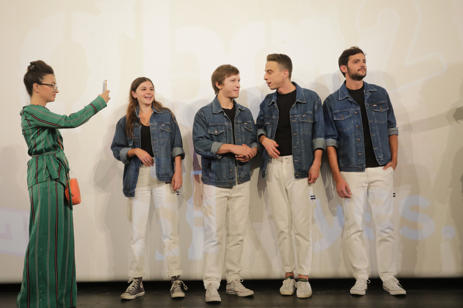 דניאל גד, טום באום, לי בירן, ג'וי ריגר ונלי תגר