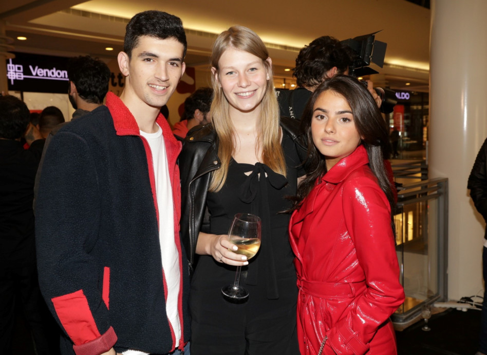 חוגגים לסופי חוקיות. קים אור אזולאי, סופיה מצ'טנר ותומר טליאס