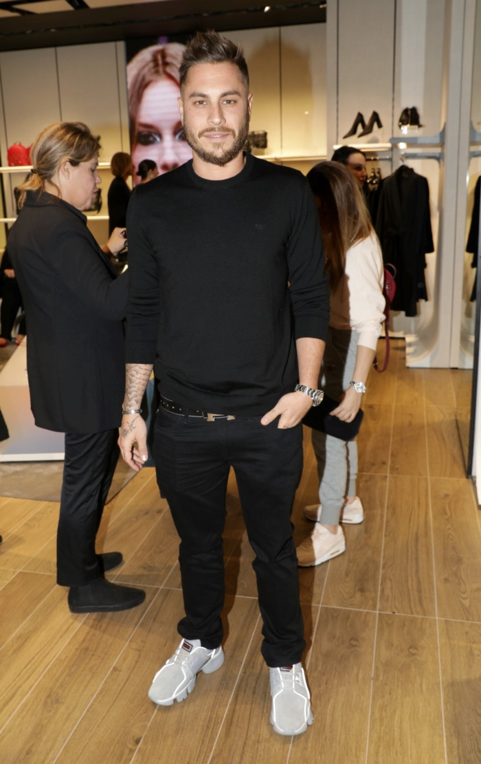 התייצב בשמחה. טום אביב (צילום: רפי דלויה)