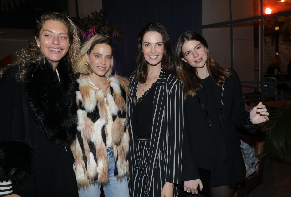 בסטוש. לירון ויצמן, יעל, רותם ומיכאלה ברקו