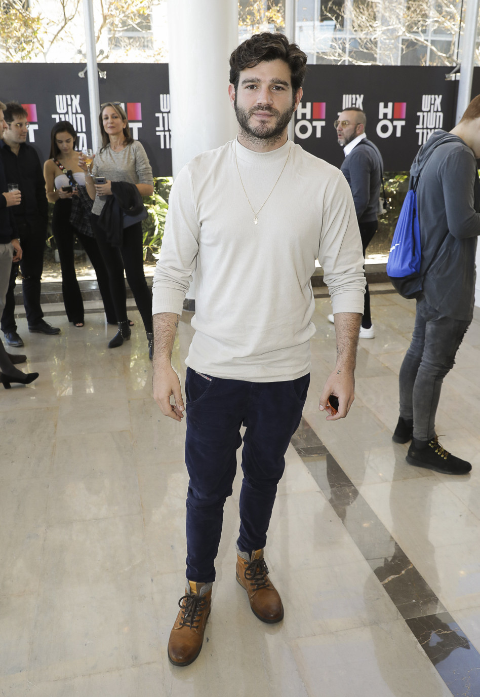 איפה ניב? מאור שוויצר