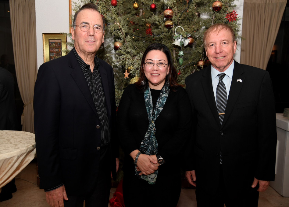 איתן יודילביץ' , לסלי טסו ועמי אפלבום (צילום: David Azagury, U.S. Embassy Israel)