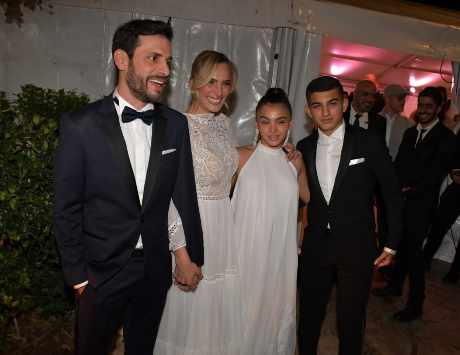 משפחה יפה וגדולה. ליאם אלין אילנית ואלירז (צילום: פזי אברמוביץ')