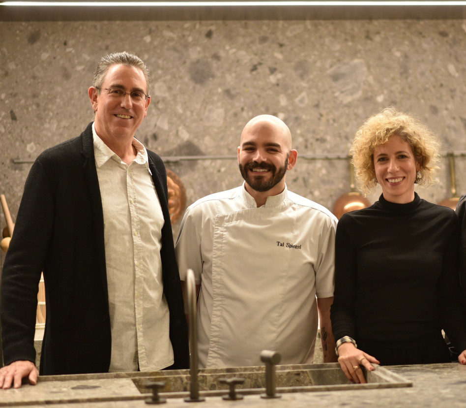 לירון שוורץ, טל שפיגל ושוקי שוורץ (צילום: ולרי פרושקין)