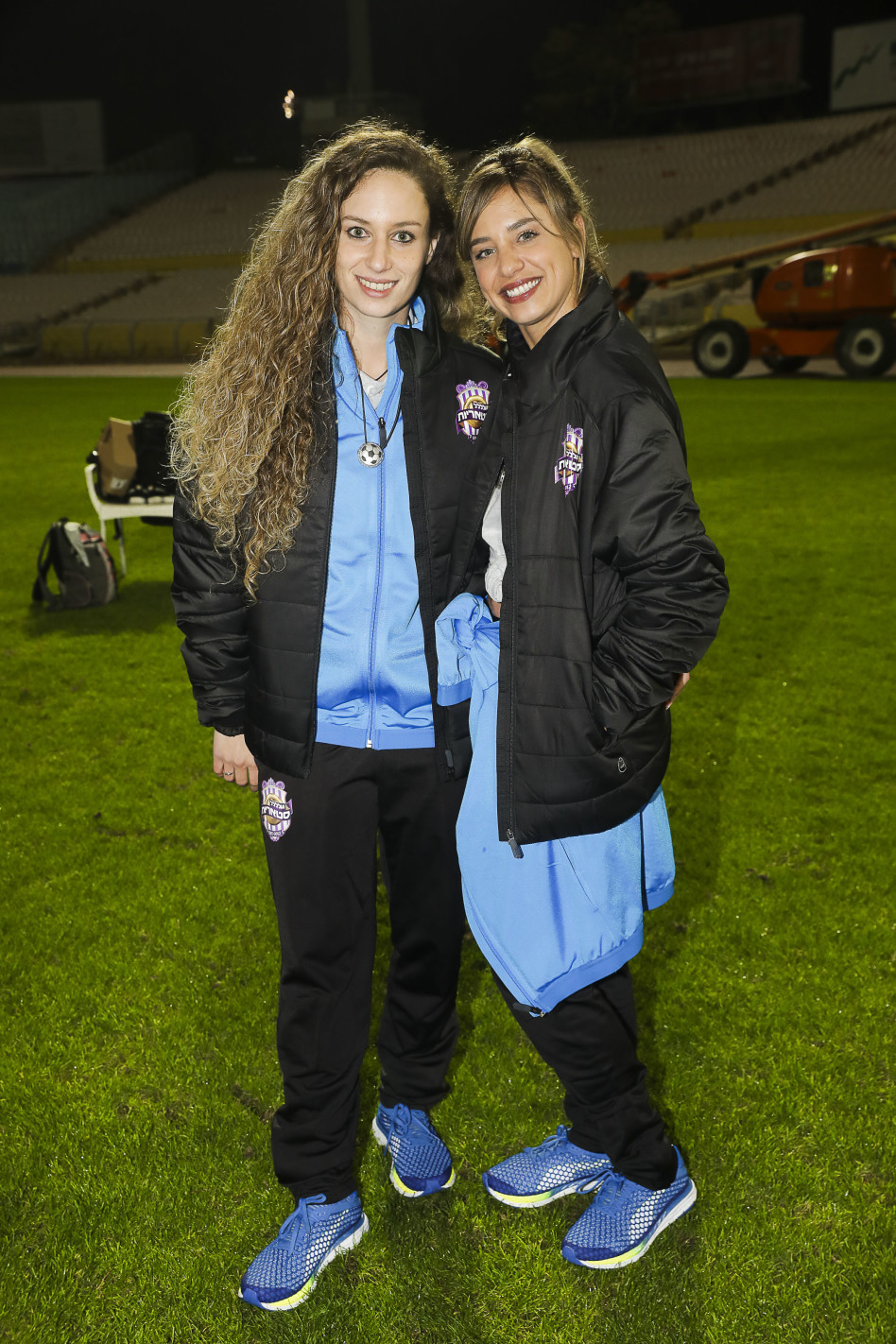 שירן וקארין סנדל