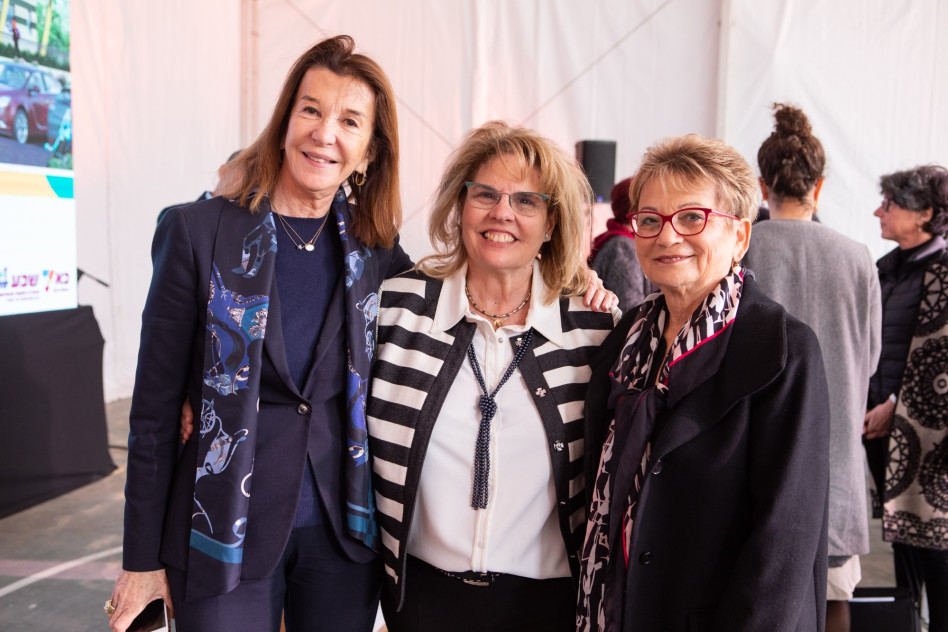 חסידה דנאי, דליה שטנצלר וקלוד ברייטמן