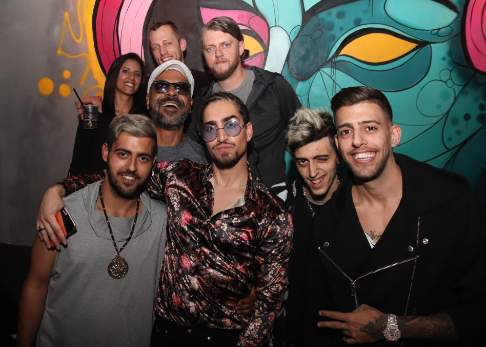 ויאללה חגיגה. בן אל תבורי, אוראל, שון בלאיש, אלעד תבורי, דניאל תבורי, אלירן תבורי