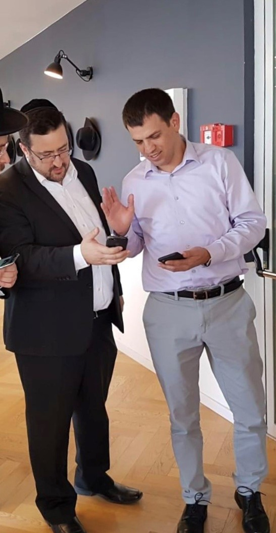 שאול מרידור ומשה פרידמן (צילום: קמא טק)