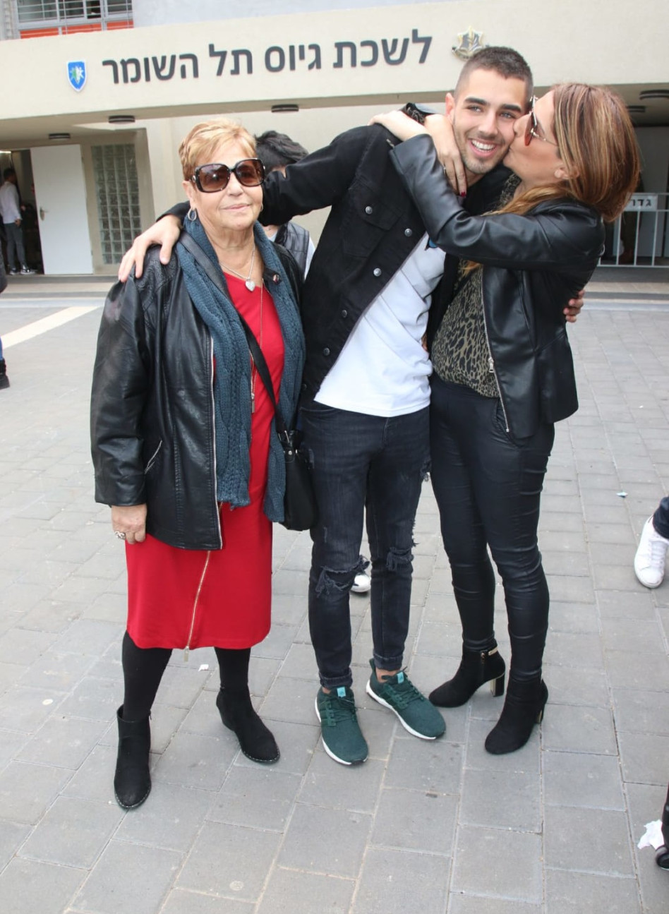 נפרד מהמשפחה (צילום: אור גפן)