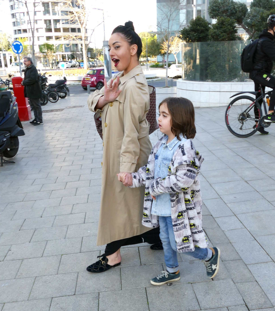 כל כך יפה באמצע היום