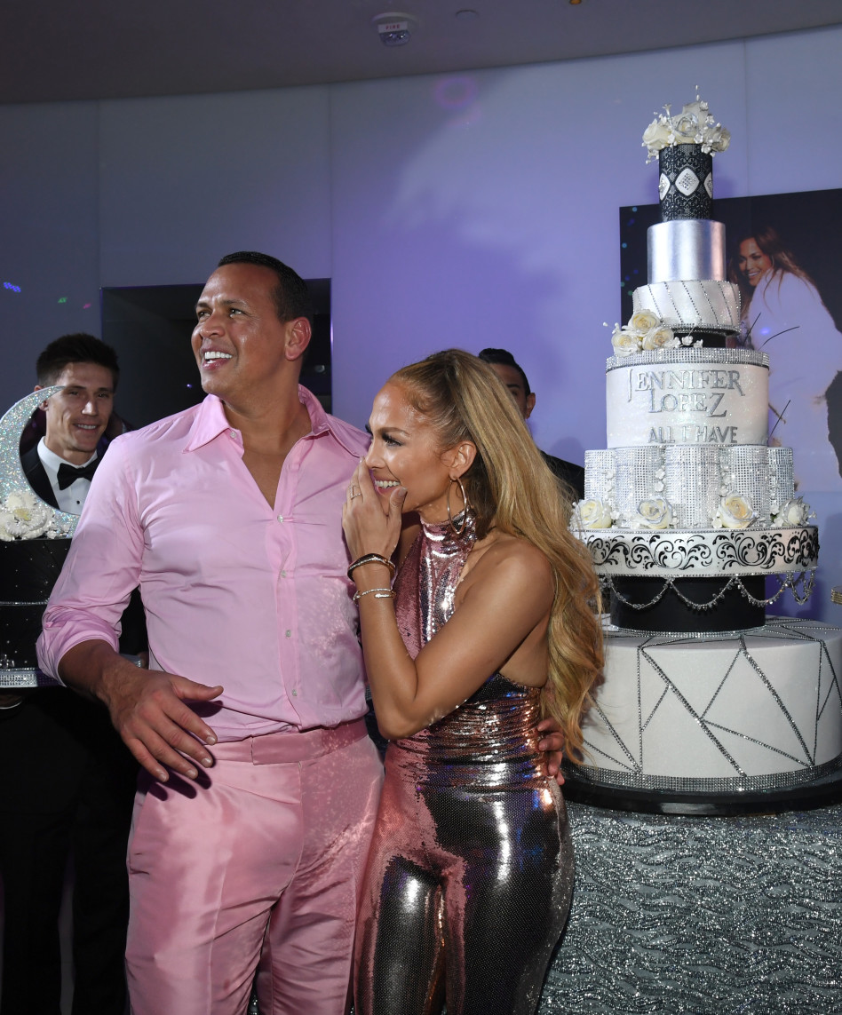 אנחנו מתרגשים. ג'ניפר לופז ואלכס רודריגז (צילום: גטי)