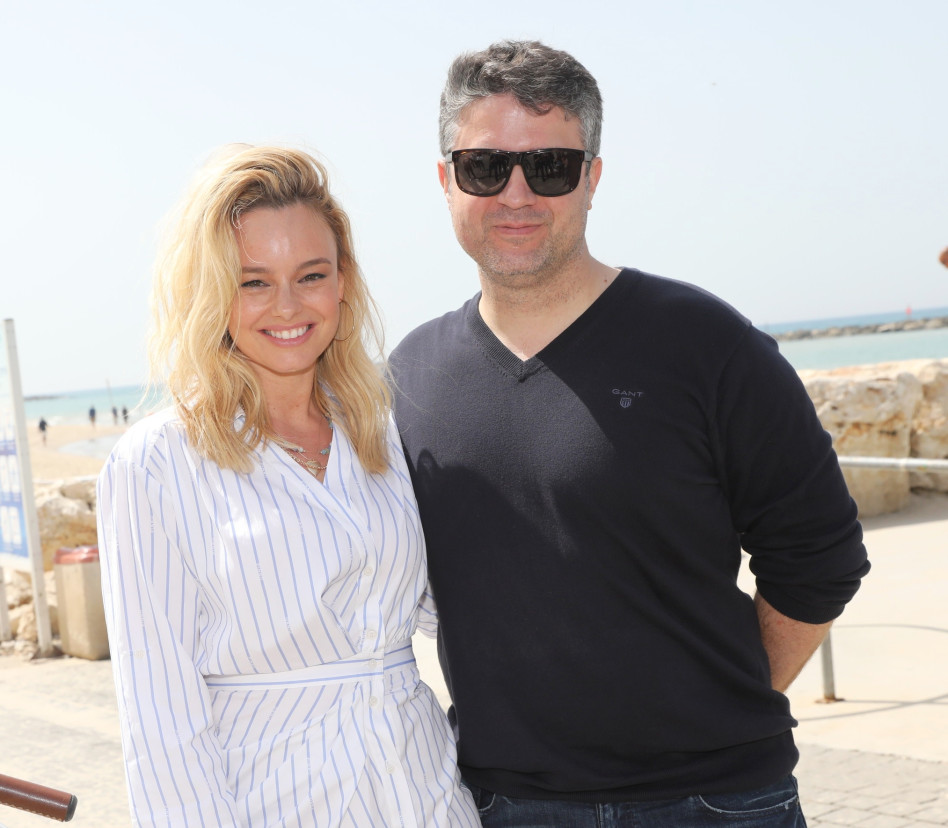 תומר רייזברג ויעל בר זוהר (צילום: רפי דלויה)