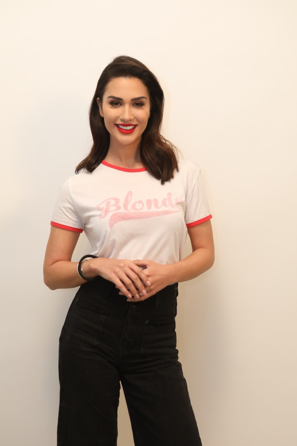 אל תגידו לעולם לא. שיר אלמליח (צילום: אסף לב)