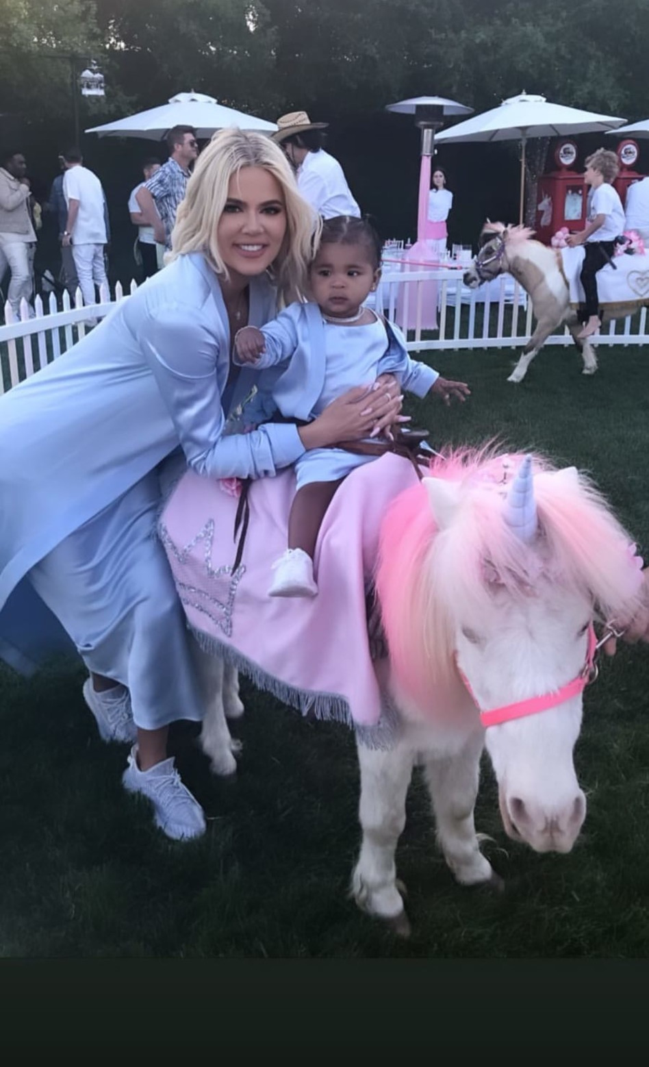 היו גם חדי קרן. טרו וקלואי קרדישאן (מתוך האינסטגרם)