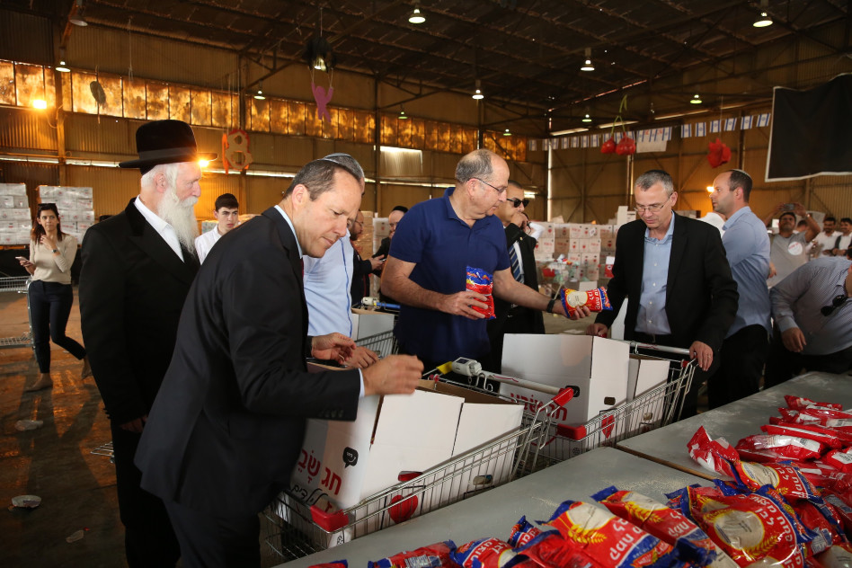 יריב לוין, בוגי יעלון וניר ברקת (צילום: איציק בלינסקי)