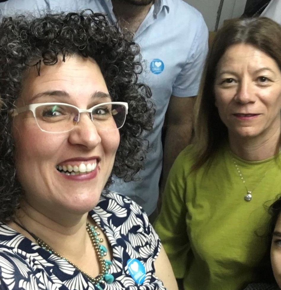 )נורית דאבוש ואפרת אברהם (צילום מתוך פייסבוק