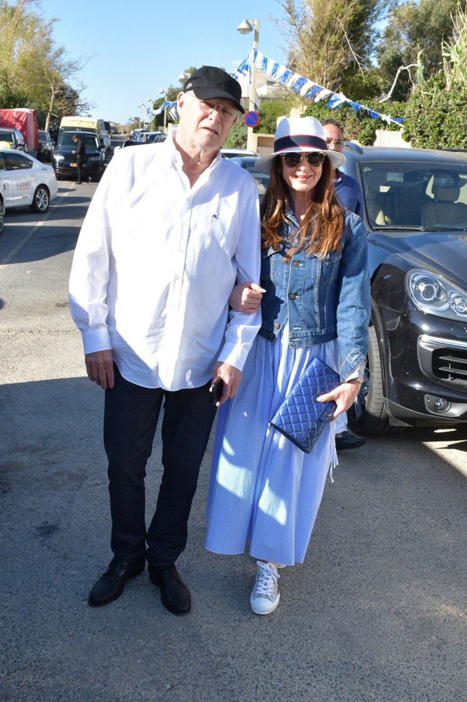 לאה וצחי שנירר