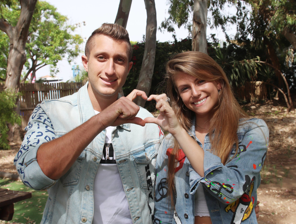 מחלקים אהבה. טיילור מלכוב ובן זיני